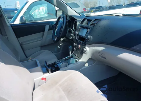 2013 Toyota Highlander Base V6 from USA, damaged, VIN 5TDZK3EH4DS109467